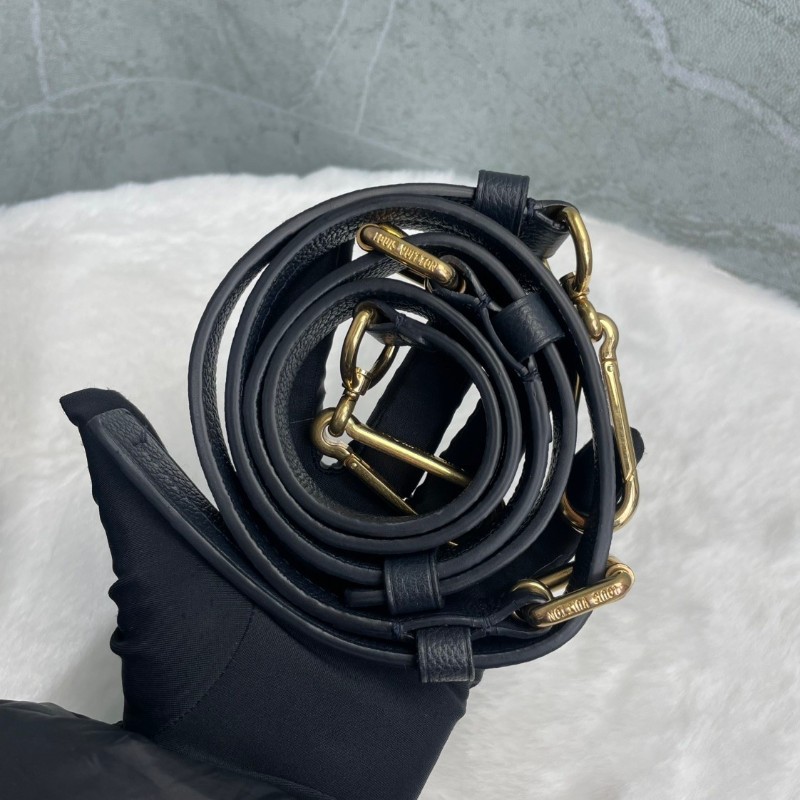 LV 全皮壓紋 深藍偏黑 speedy25枕頭包-9