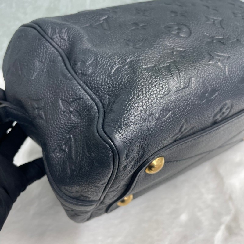 LV 全皮壓紋 深藍偏黑 speedy25枕頭包-13