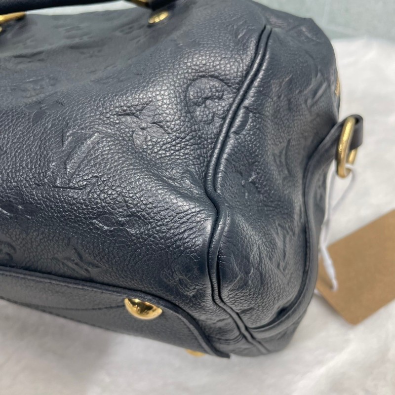 LV 全皮壓紋 深藍偏黑 speedy25枕頭包-16