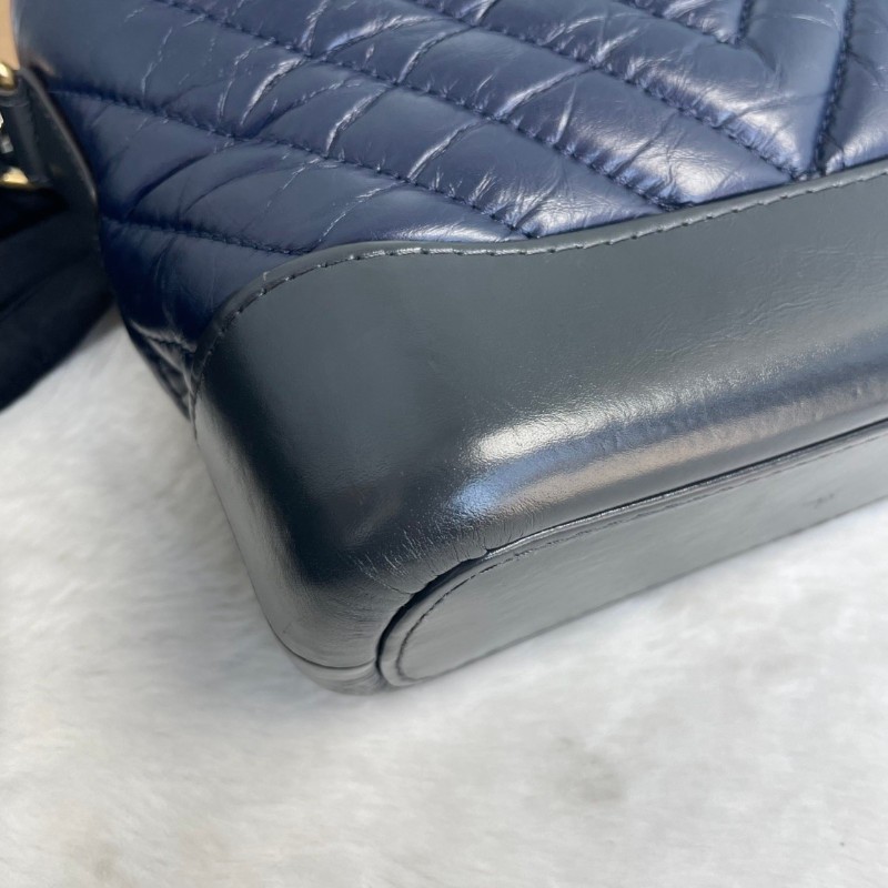 CHANEL 藍色拼粉色V紋 牛皮流浪包 肩背包-10