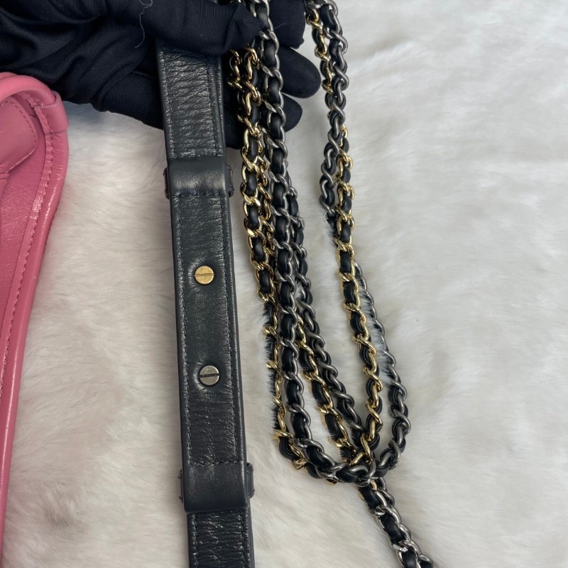 CHANEL 藍色拼粉色V紋 牛皮流浪包 肩背包-18
