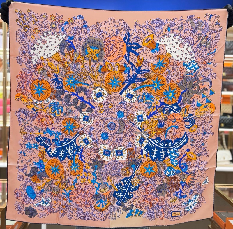 【全❤️全套】Hermes 絲巾圍巾披肩 印度之花 花間圖案-1
