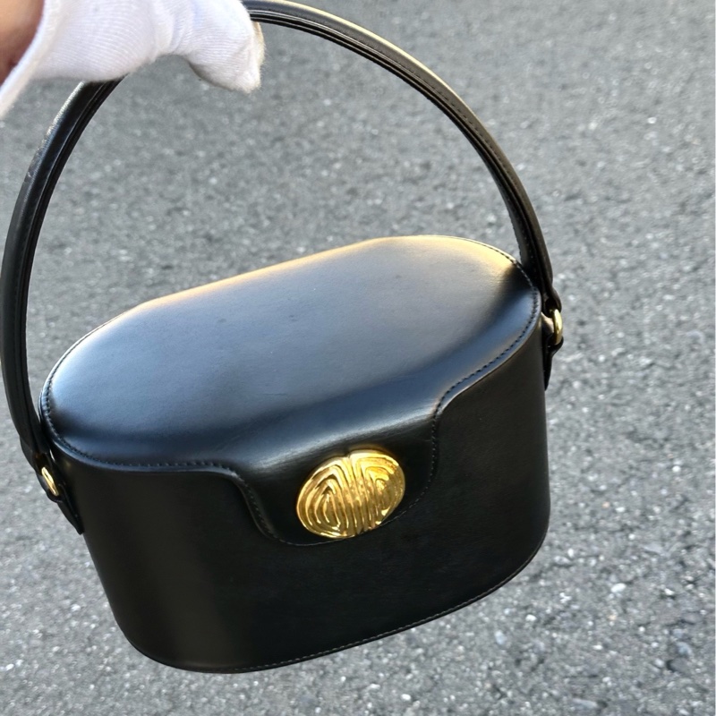 紀梵希GIVENCHY BOX牛皮黑金小箱包-3