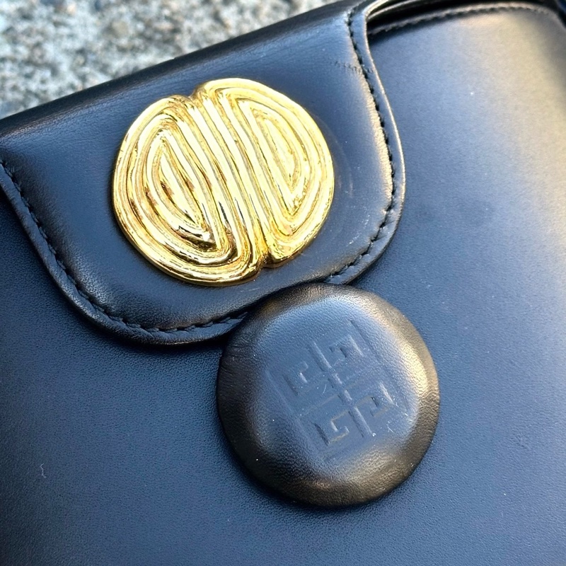 紀梵希GIVENCHY BOX牛皮黑金小箱包-4