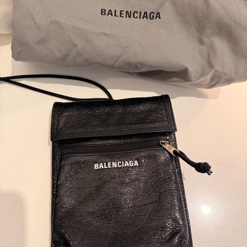 Balenciaga 巴黎世家 Explorer系列黑色小羊皮斜背包-2
