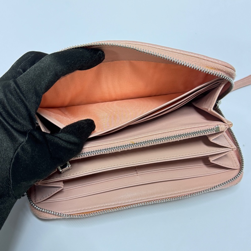 【極新🎁 張員瑛同款】 Miu Miu 千金小姐風 羊皮長夾 專櫃35800！-12