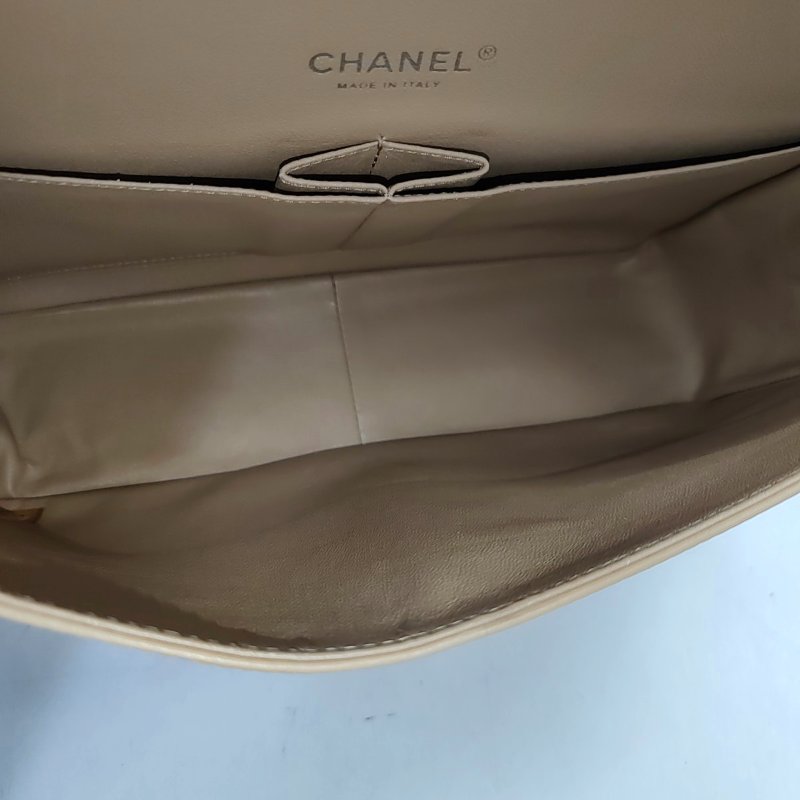 CHANEL CLASSIC FLAP大號米色漆皮菱格紋絎縫斜挎包單肩包銀色五金18開-6