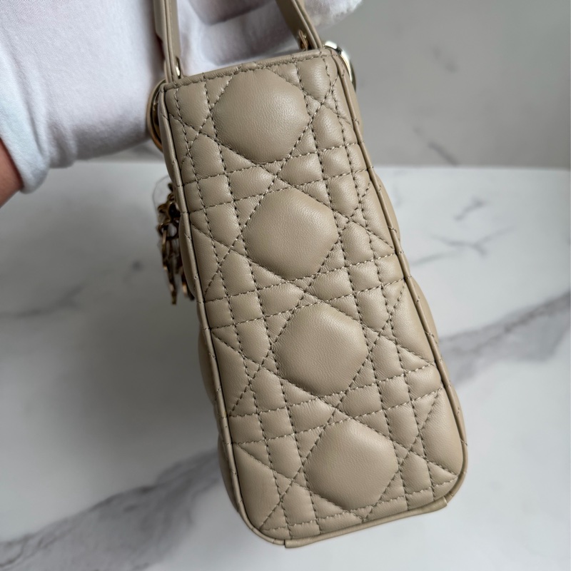 🎄Dior Lady 燕麥奶茶色 4格全配件+台灣購證（99新🆕）-3