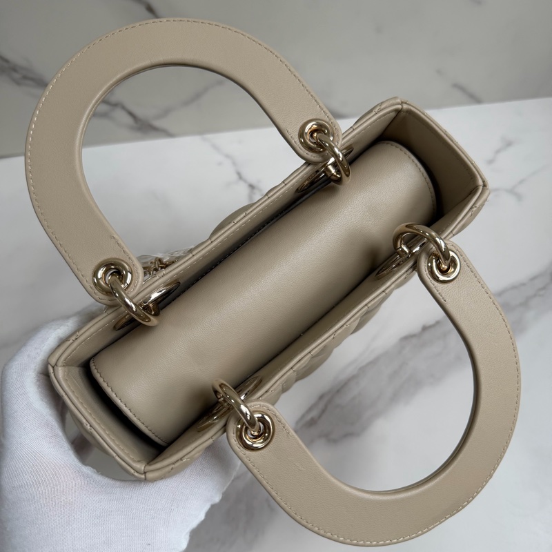 🎄Dior Lady 燕麥奶茶色 4格全配件+台灣購證（99新🆕）-5