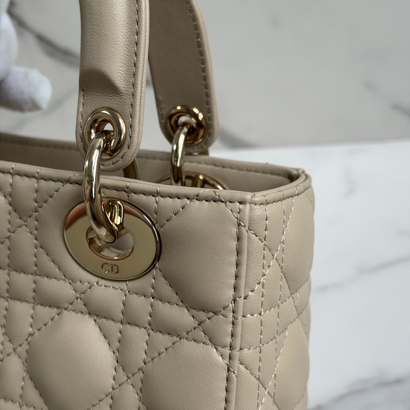 🎄Dior Lady 燕麥奶茶色 4格全配件+台灣購證（99新🆕）-7