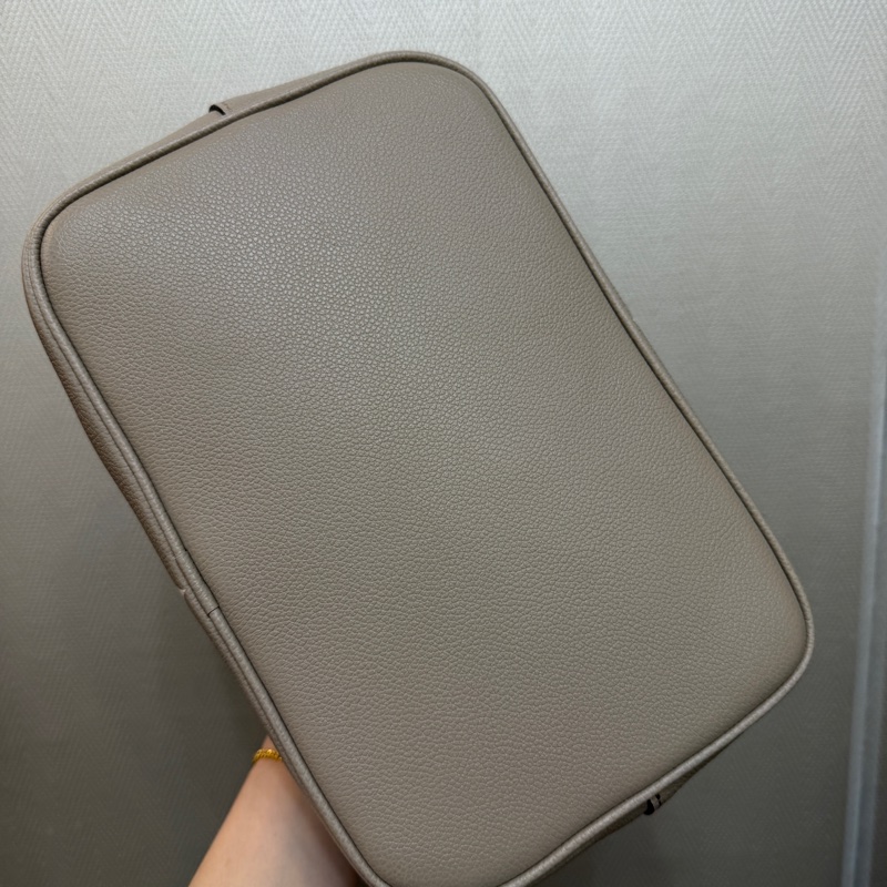LV 斑鳩灰米白Logo Neo Noe MM水桶包M45555-4