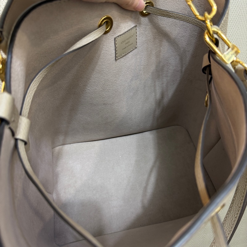 LV 斑鳩灰米白Logo Neo Noe MM水桶包M45555-7