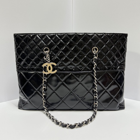 【年底優惠⏰】 Chanel 香奈兒 黑銀菱格紋 托特包 專櫃26萬！