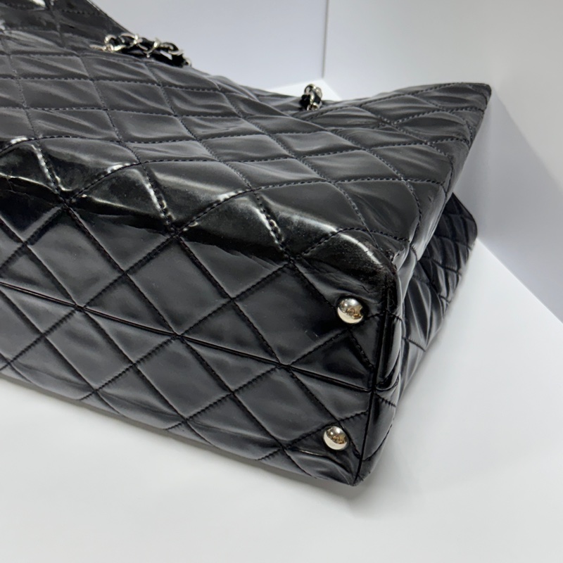 【年底優惠⏰】 Chanel 香奈兒 黑銀菱格紋 托特包 專櫃26萬！-9