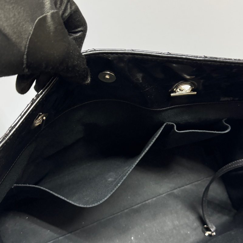 【年底優惠⏰】 Chanel 香奈兒 黑銀菱格紋 托特包 專櫃26萬！-14