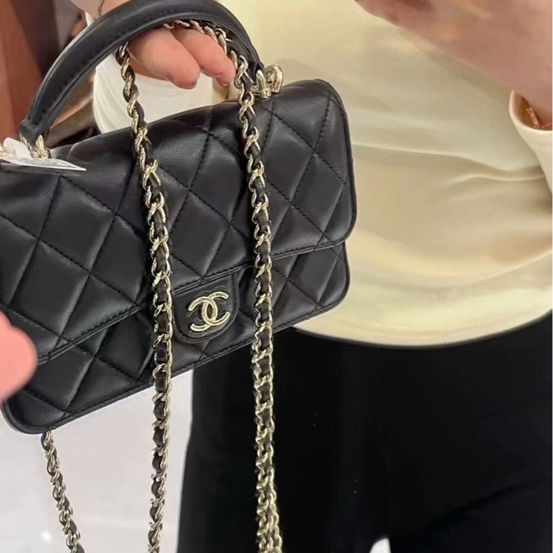 🔥新到： CHANEL/香奈兒芯片款黑金手柄23cminiwoc 超靚手機包尺寸：17 × 11cm-3