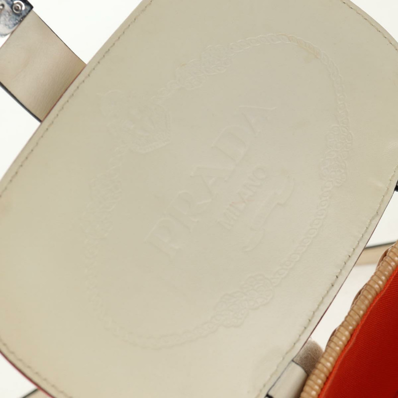 【日本直送】PRADA 藤編皮革編織籃包 白色 米色 銀色 正品 mr1668SAM-21