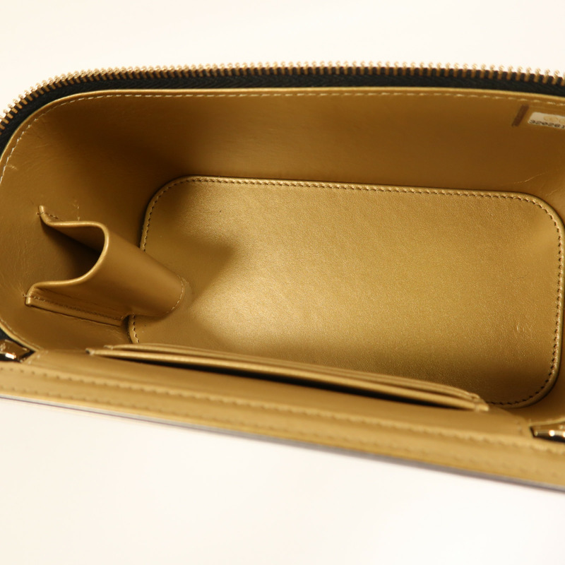 CHANEL 羊皮皮革Vanity Case金扣鏈帶肩背袋-4