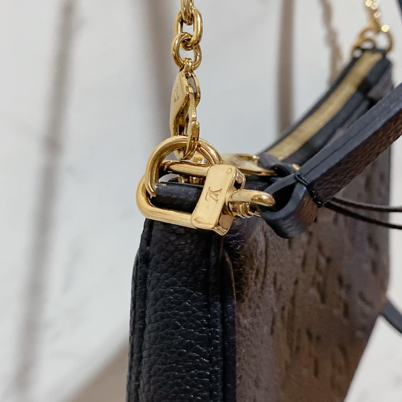 LV M80349 EASY POUCH ON STRAP-6