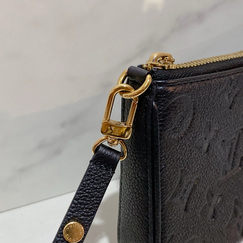 LV M80349 EASY POUCH ON STRAP-37