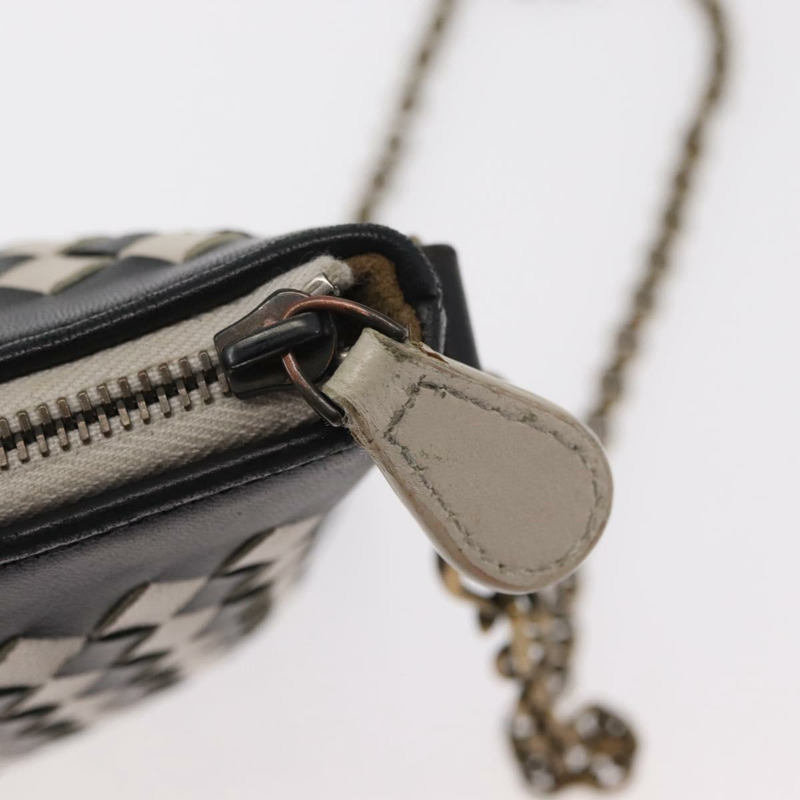 【日本直送】BOTTEGA VENETA INTRECCIATO 鏈條肩背包 皮革 黑色 白色 正品 ka843V-8