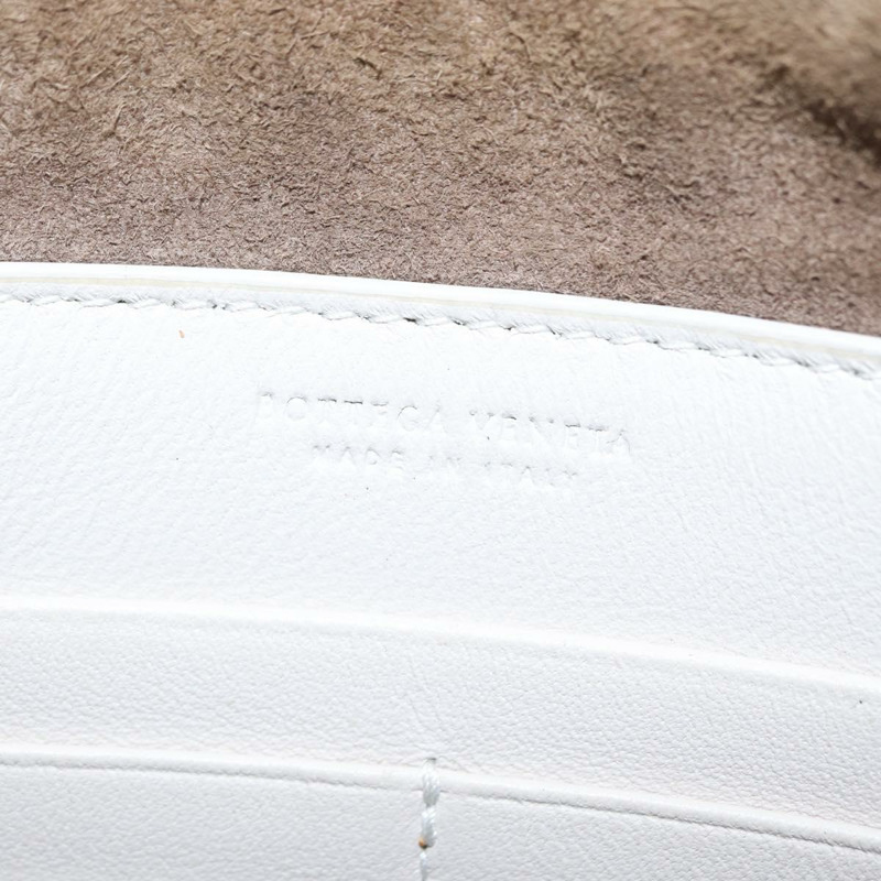 【日本直送】BOTTEGA VENETA INTRECCIATO 鏈條肩背包 皮革 黑色 白色 正品 ka843V-18