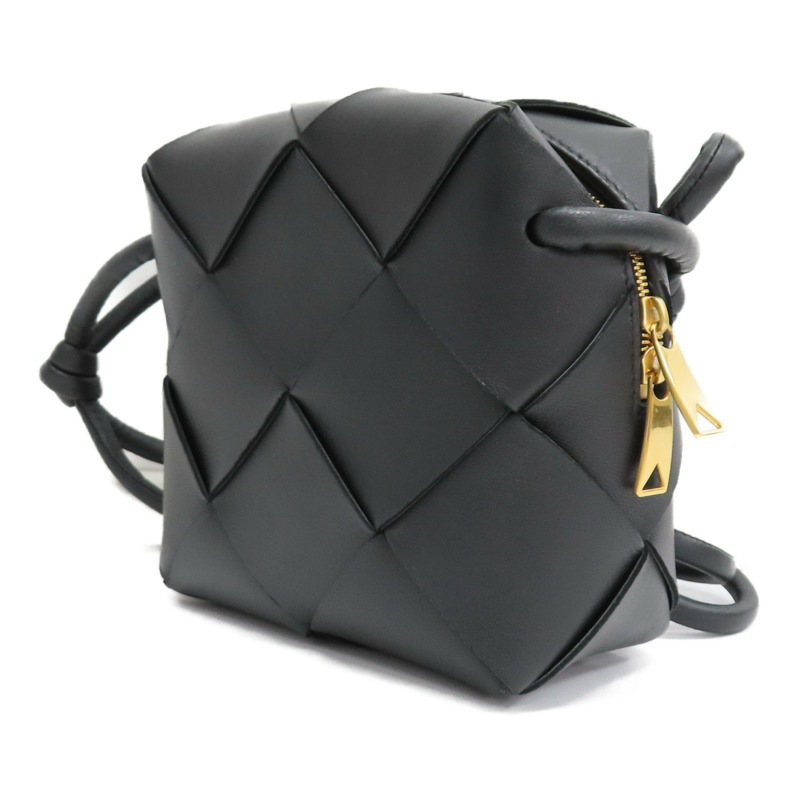 黑色羊皮 Cassette 肩背包 701915【BOTTEGA VENETA BV 寶緹嘉】 701915-2