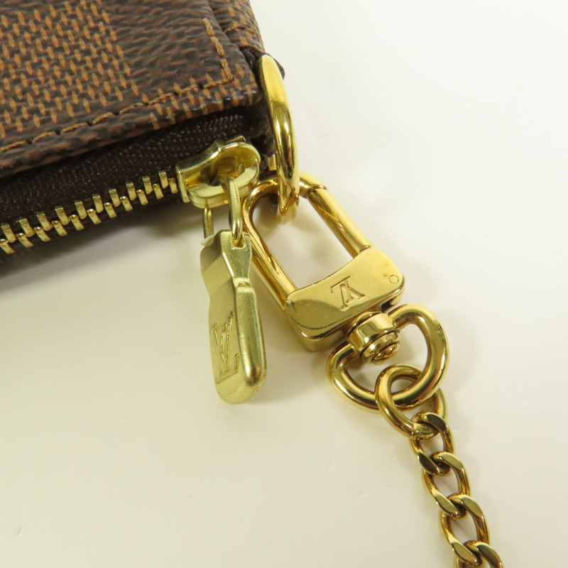 LOUIS VUITTON Damier Mini Pochette Accessories金扣鏈帶手挽袋-5