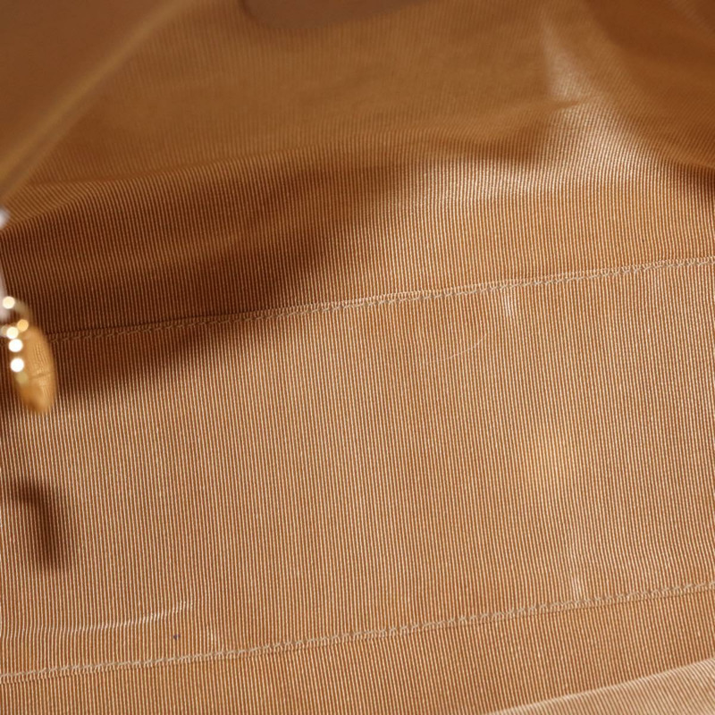 【日本直送】香奈兒鏈絎縫肩背包 魚子醬紋米色金色CC標誌 正品 ka904V-8