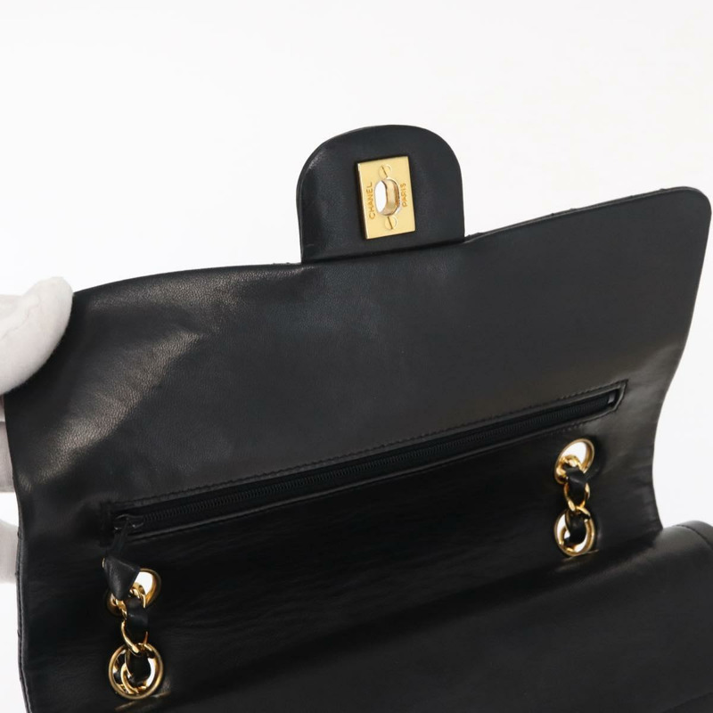 【日本直送】香奈兒 Chain Matelasse 25 單肩包，羊皮材質，黑色，金色雙C標誌，正品 ka829SAV-18