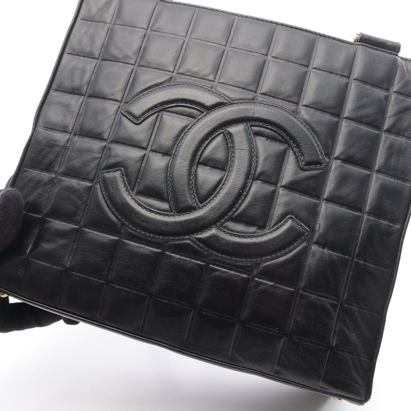 香奈兒巧克力棒單肩托特包,羊皮材質,黑色,金色五金,二手,Coco CC標誌-12