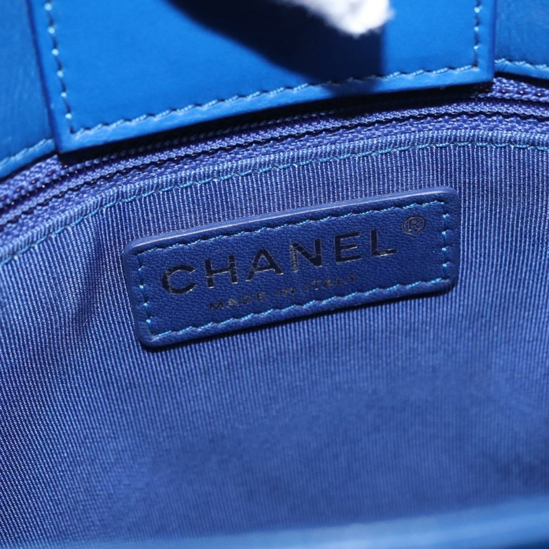 【日本直送】香奈兒 (CHANEL) Matelasse 手袋，羊皮材質，雙肩背帶，藍色，CC 標誌，正品編號 157282SAM-20