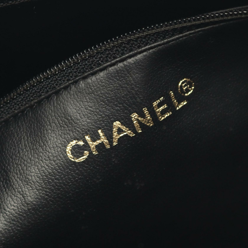 香奈兒三重 COCO 標誌鏈條單背包，羊皮材質，黑色，金色五金，二手 CC-3