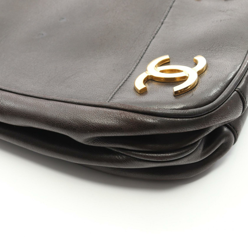 香奈兒三重 COCO 標誌鏈條單背包，羊皮材質，黑色，金色五金，二手 CC-6