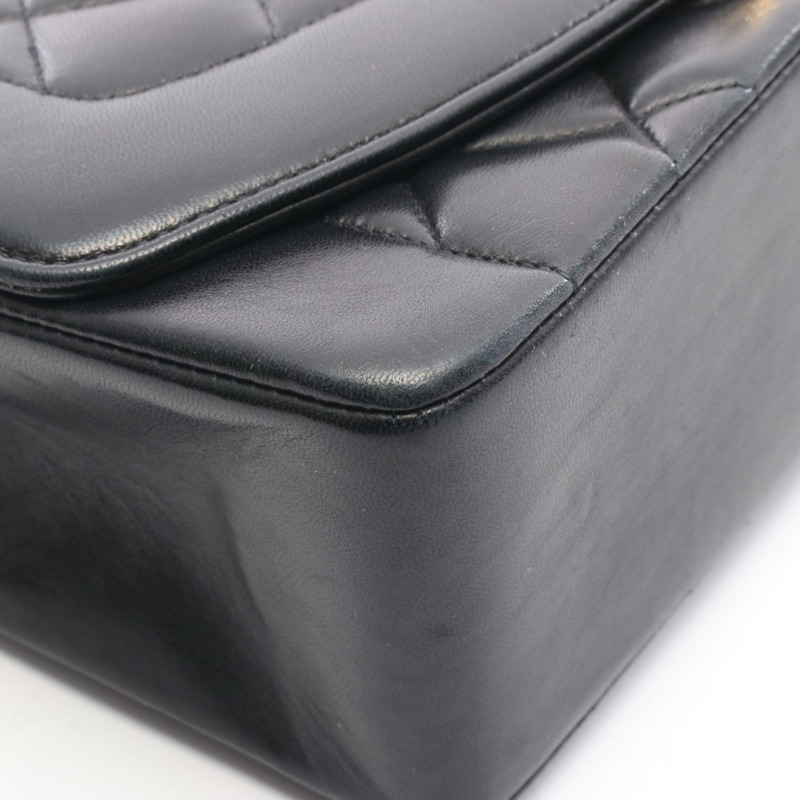 香奈兒 (CHANEL) 絎縫 Diana 翻蓋鏈條肩背斜背包 黑色皮革 金色五金 二手-6