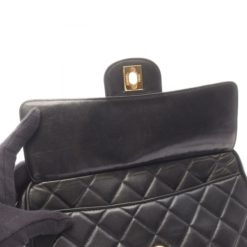 香奈兒 (CHANEL) 絎縫鏈條肩背斜背包，羊皮材質，黑色，金色五金，二手 CC-7