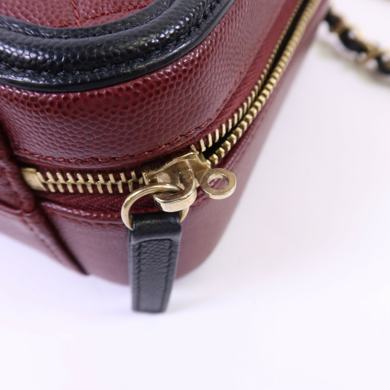 CHANEL 牛皮皮革Vanity Case金扣手挽肩背兩用袋-12