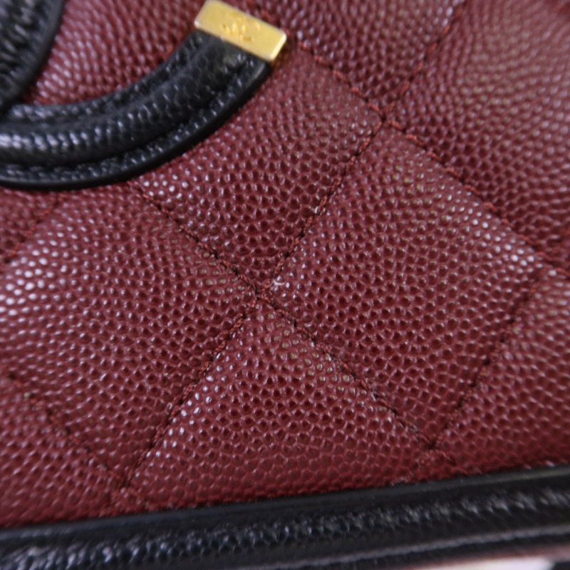 CHANEL 牛皮皮革Vanity Case金扣手挽肩背兩用袋-17