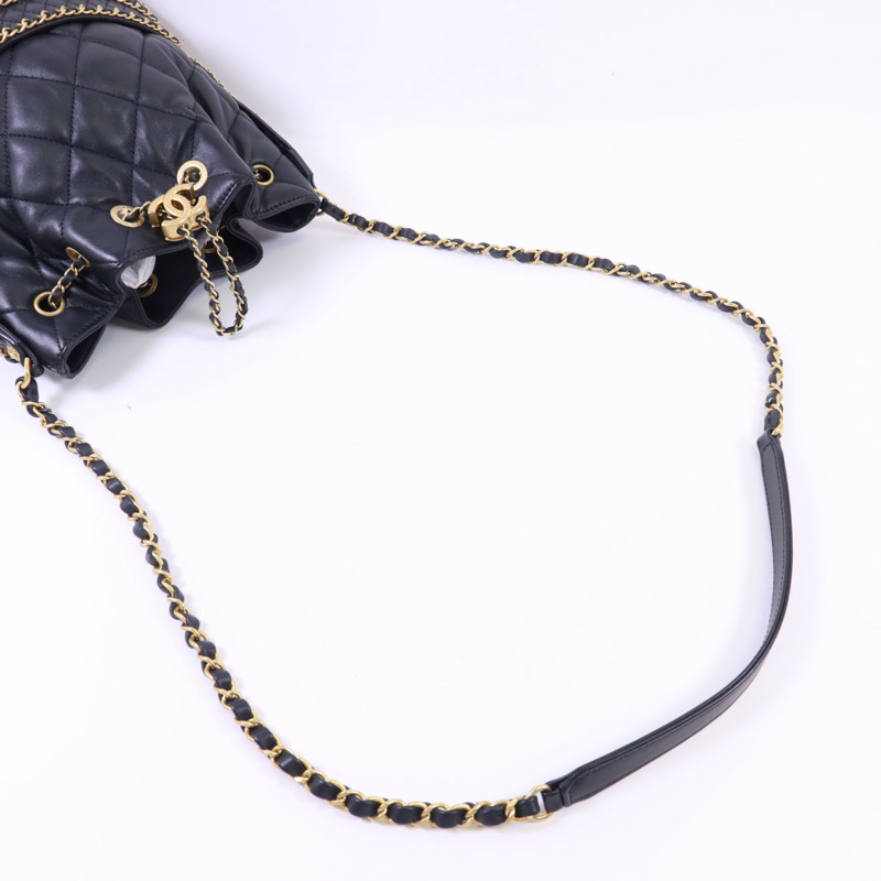 CHANEL 羊皮皮革Bucket Bag金扣肩背袋-4