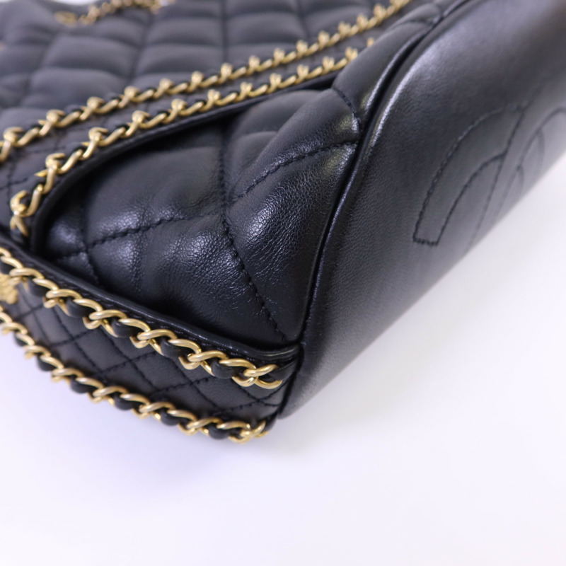 CHANEL 羊皮皮革Bucket Bag金扣肩背袋-14