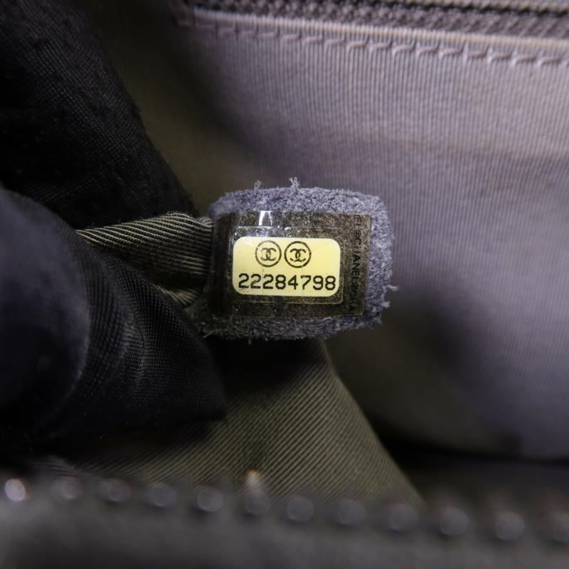 CHANEL 牛皮皮革Chain Shoulder銀扣鏈帶肩背袋-7