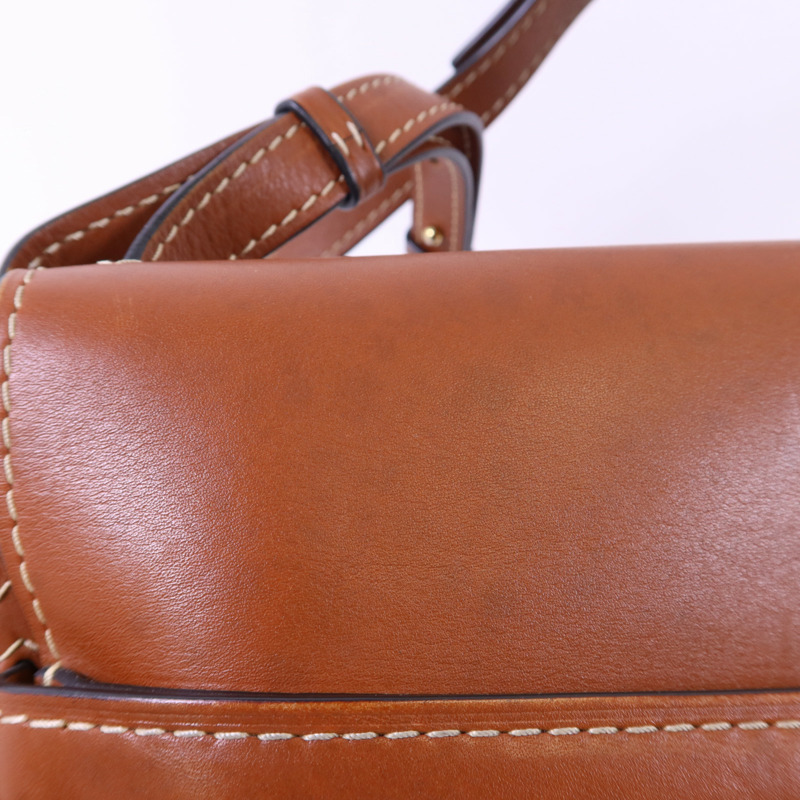 LOEWE 牛皮皮革Gate Small肩背袋-17