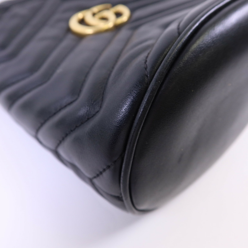 GUCCI 皮革GG Marmont Bucket金扣鏈帶肩背袋-11