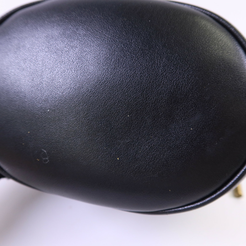 GUCCI 皮革GG Marmont Bucket金扣鏈帶肩背袋-15