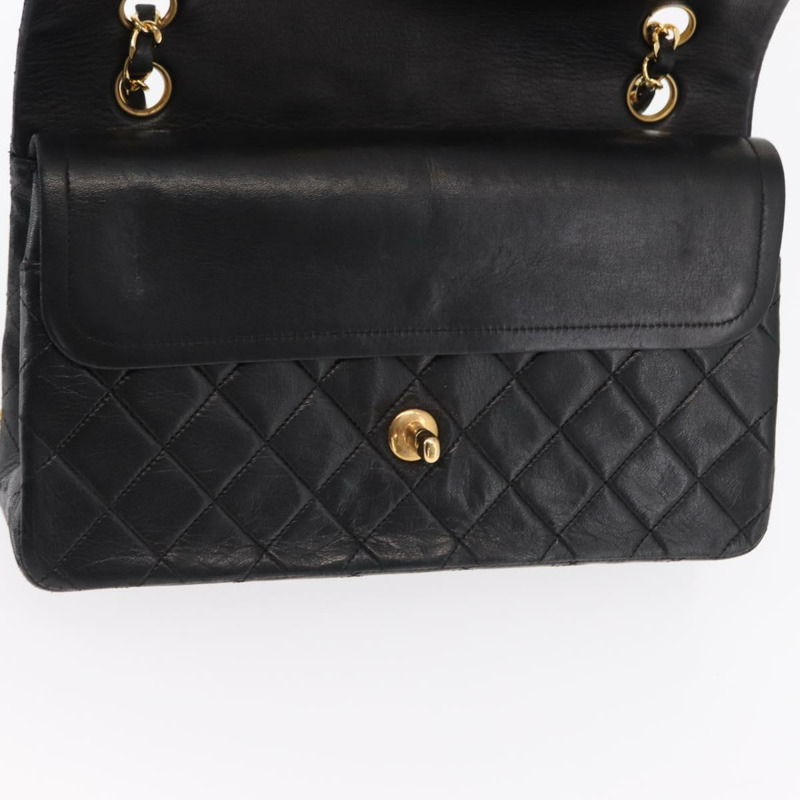 【日本直送】香奈兒 Matelasse 25 鏈條肩背包，羊皮材質，黑色，金色雙C標誌，正品編號 158907SAM-20