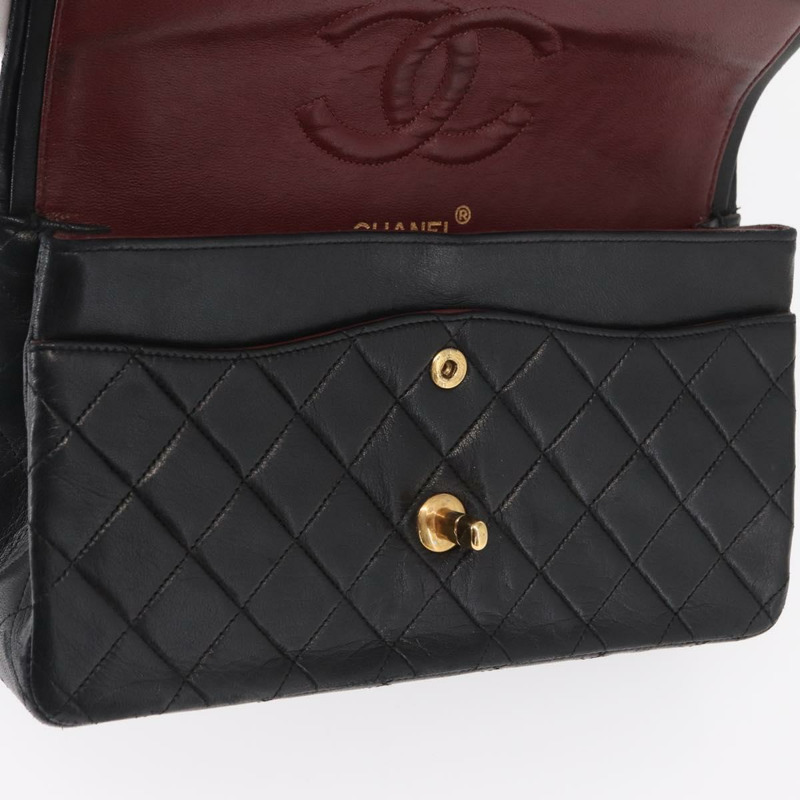 【日本直送】香奈兒 Matelasse 25 鏈條肩背包，羊皮材質，黑色，金色雙C標誌，正品編號 158907SAM-23