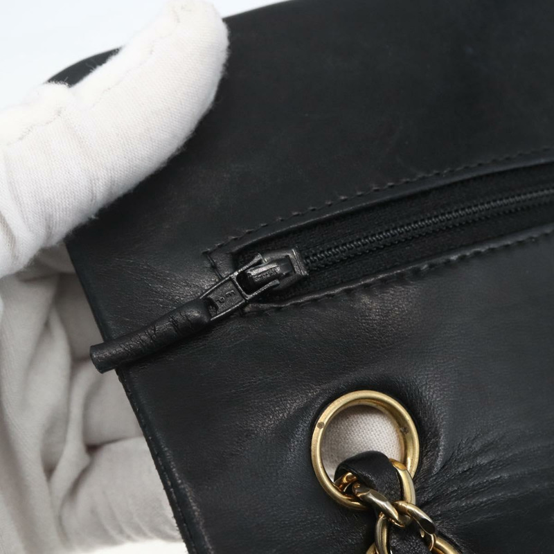 【日本直送】香奈兒 Matelasse 23 鏈條肩背包，羊皮材質，黑色，金色雙C標誌，正品編號 158007SAV-16