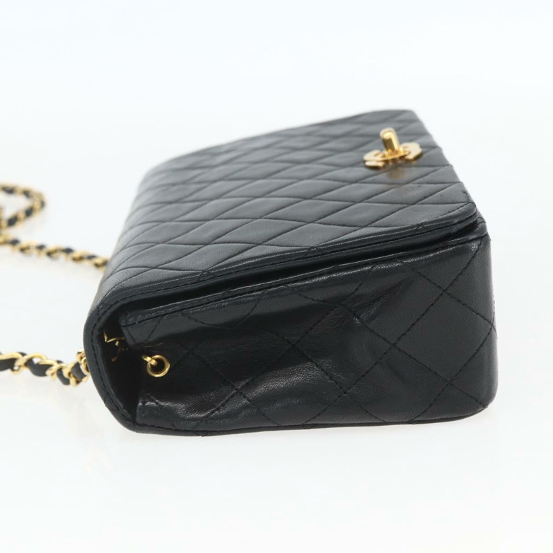 【日本直送】香奈兒 (CHANEL) 絎縫鏈條肩背包，羊皮材質，黑色，金色雙C標誌，正品編號 158000SAV-2