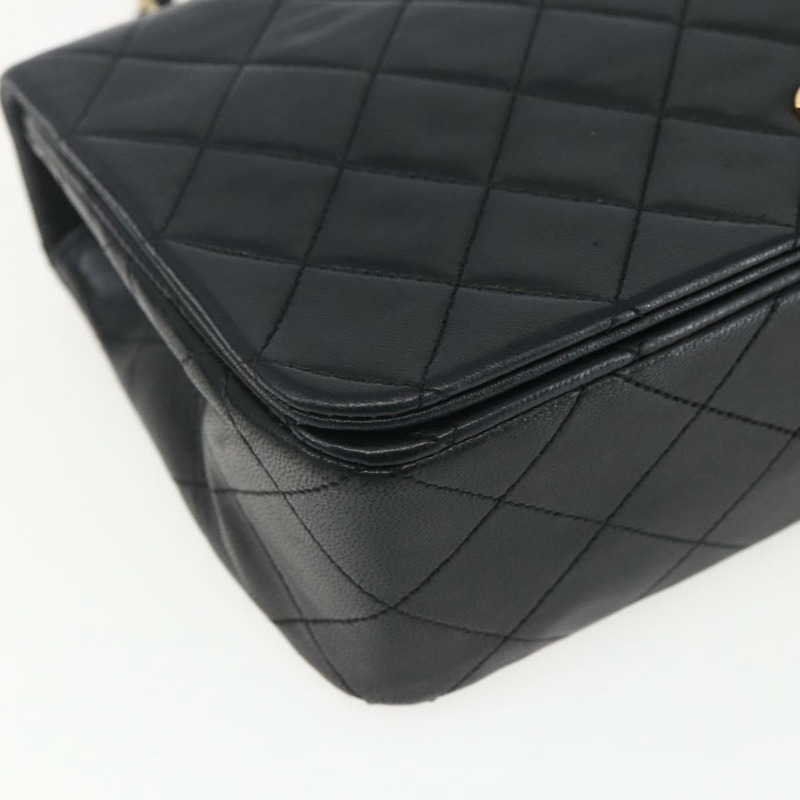 【日本直送】香奈兒 (CHANEL) 絎縫鏈條肩背包，羊皮材質，黑色，金色雙C標誌，正品編號 158000SAV-14