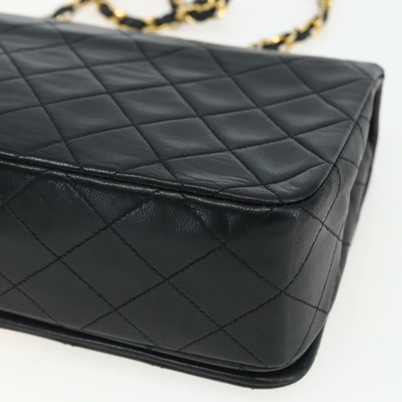 【日本直送】香奈兒 (CHANEL) 絎縫鏈條肩背包，羊皮材質，黑色，金色雙C標誌，正品編號 158000SAV-15